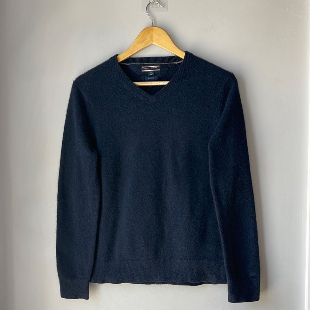 Tommy Hilfiger Tailored Cashmere V-Neck Sweater
